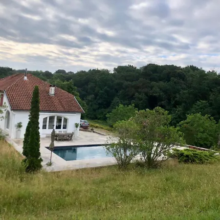 L'adret Du Bois Guest house *