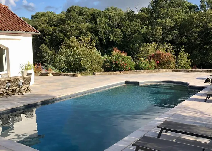 Pensión L'adret Du Bois 4*